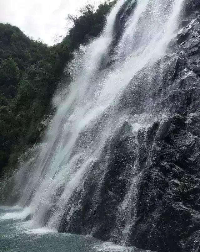 喜羊羊兄妹雪球大战3